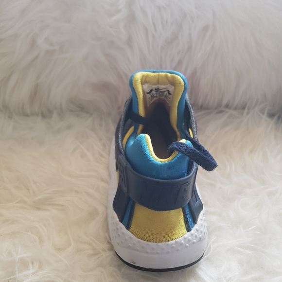 Nike kids shoes - Picture 4 of 6